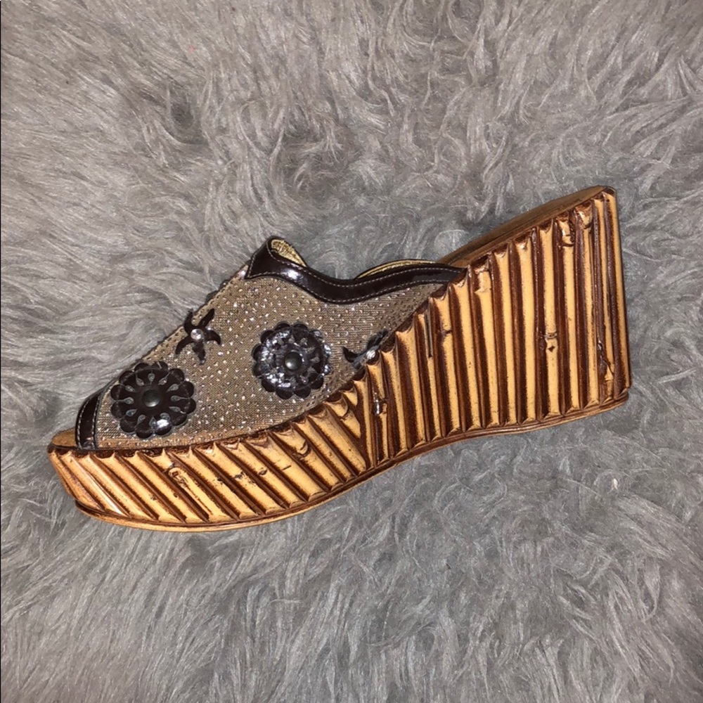 Dezario Slip On Wedged